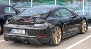 2019 Porsche Cayman GT4